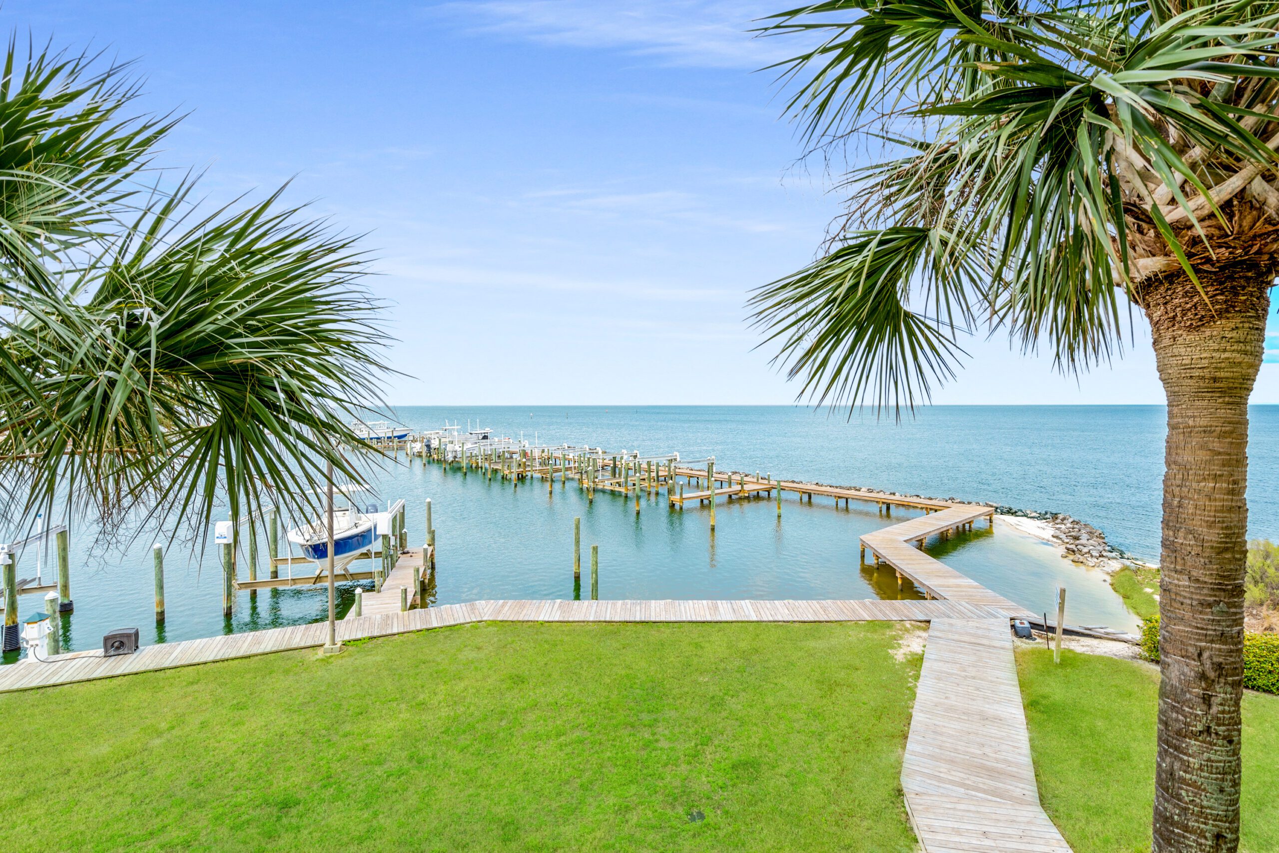 Navy Cove Retreat Blue Palm Getaways navy-cove-retreat-blue-palm-getaways